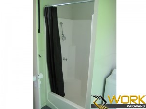 shower-toilet-laundry-13  